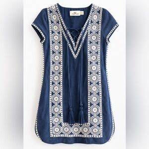 Vineyard Vines Blue and White Embroidered Dress